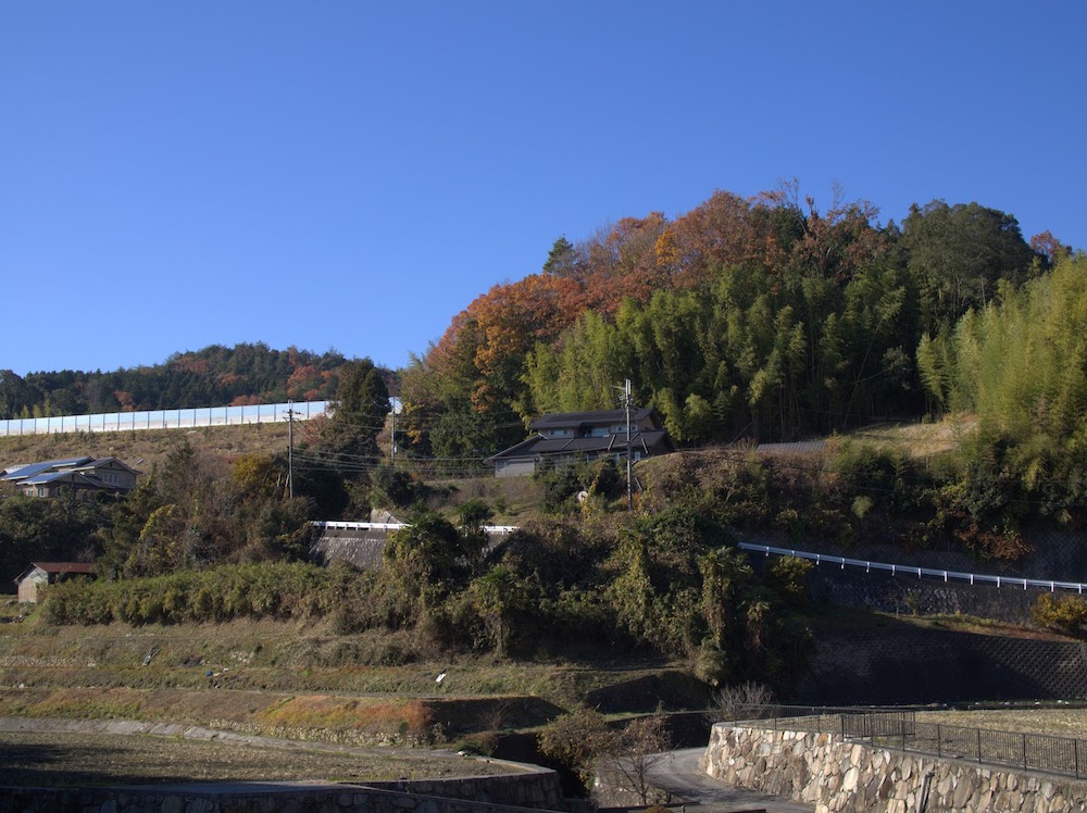 Kurusu-yama mountain and Shin-meishin highway